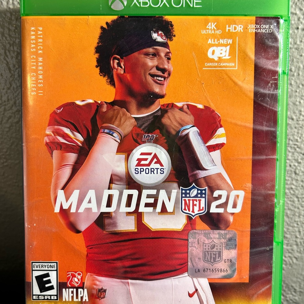 Madden NFL 20 Xbox One Game - Picture 1 of 3